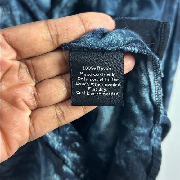 Rock & Republic Blue Tie-Dye Shirt Long Sleeve Button Down Sz L  Career Wear - Picture 4 of 10